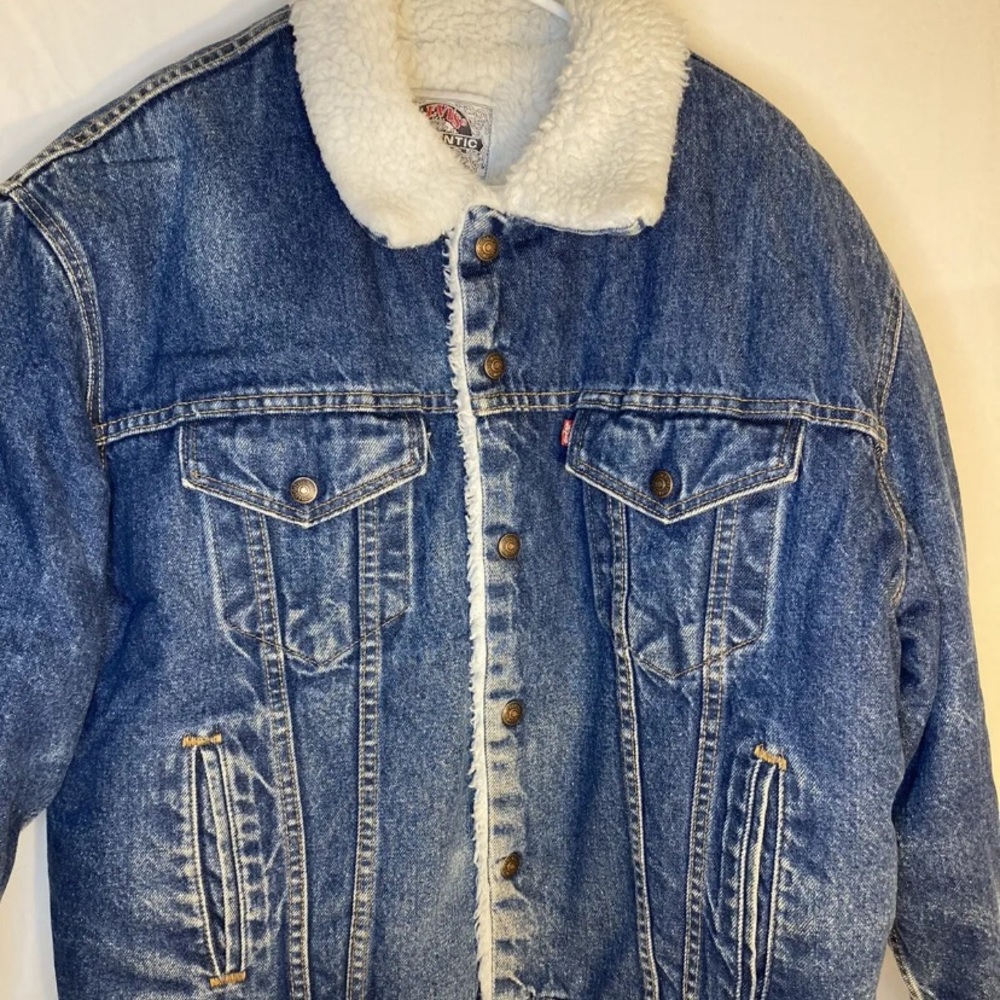 AUTHENTIC LEVIS Size 44 Reg Made in USA Sherpa Lined Denim Jacket VTG 1980’s